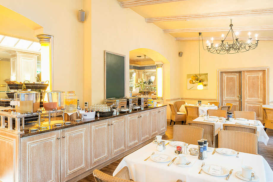 Breakfast buffet at the Hotel Munte am Stadtwald in Bremen