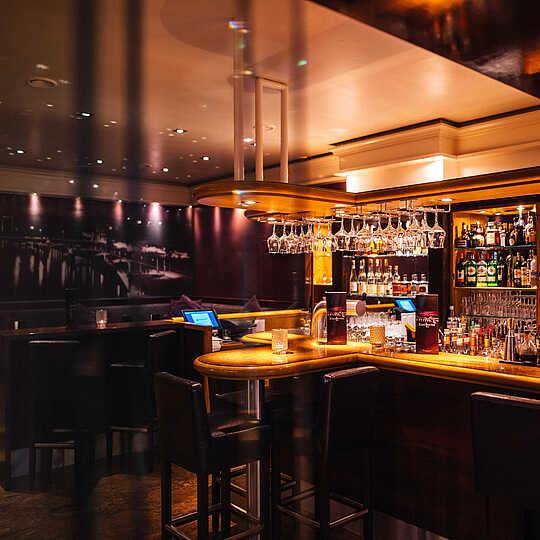 Barkeeper der ZartBitter Bar im Hotel Munte Bremen